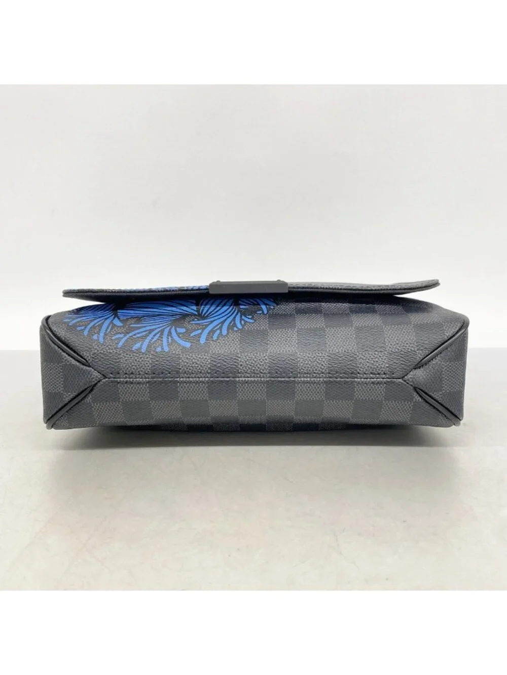 Louis Vuitton Shoulder Bag Damier Graphite District PM Black Blue